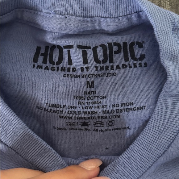 Hot Topic Purple Abracapabara Graphic Tee Size Medium - Picture 2 of 3